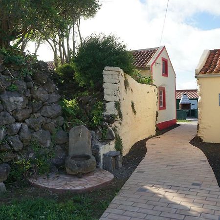 Casas Das Flores Apartment Lajes das Flores Exterior photo