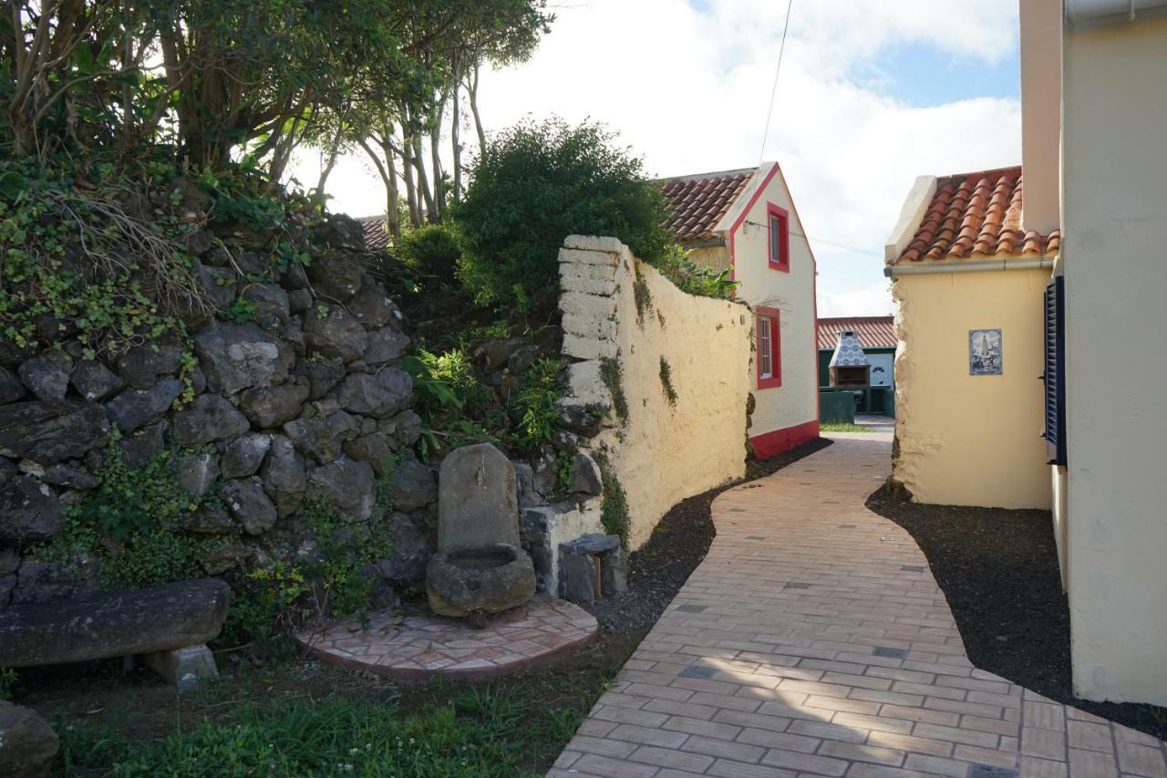 Casas Das Flores Apartment Lajes das Flores Exterior photo